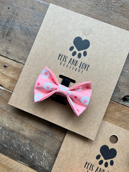 Carnations Collar Bow Pink