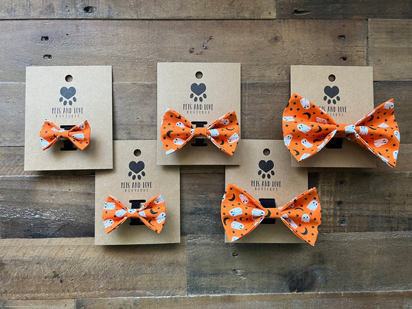 Halloween Ghosts Pet Bow Tie