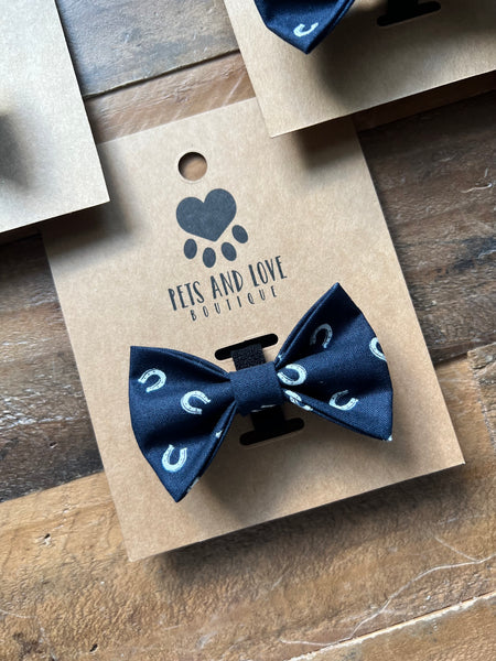 Horse Shoe Pet Bow Tie