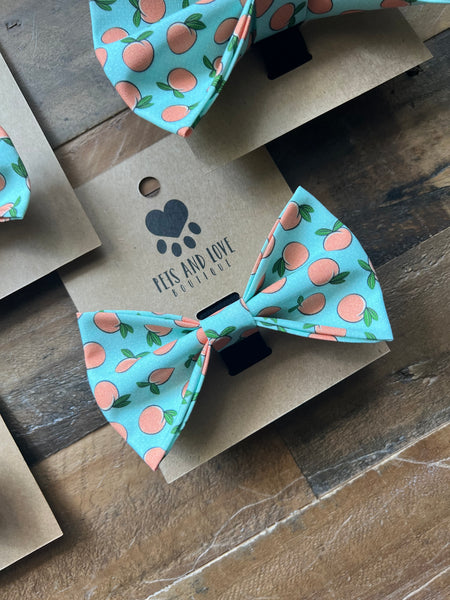 Peaches Pet Bow Tie