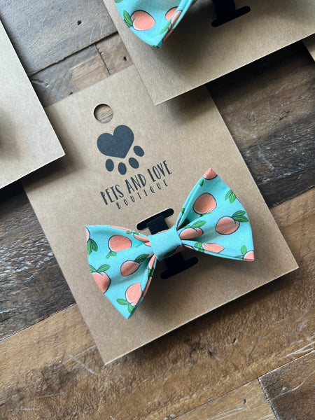 Peaches Pet Bow Tie