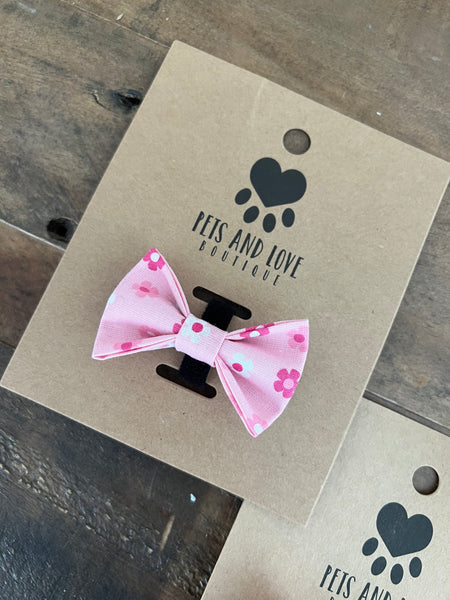 Retro Pink Daisy Pet Bow